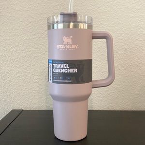 *NEW WITH TAGS* ABALONE Stanley Quencher 40oz Tumbler